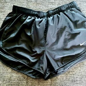 Nike shorts Size XL